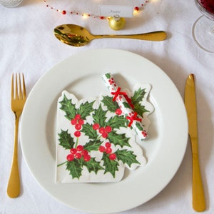 Christmas Holly Berries Mini Crackers, Saucer Christmas Crackers, Christmas Table Decoration, Christmas Party, Christmas Table Favours