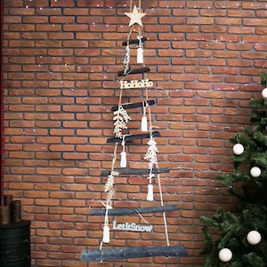 Sapin de Noël contemporain en bois à suspendre, Décoration murale festive avec échelle de corde, Décoration de Noël rustique, Porte-cartes de Noël en bois