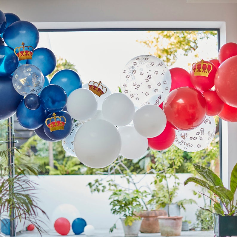 Kings Coronation Partyware and Decorations, Street Party Union Jack Bunting Plates Napkins Cups Table Confetti, British Partyware Balloon Arch