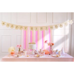 Faixa de Feliz Aniversário em Feltro Rosa, Guirlanda Decorativa para Festa, Decoração para Festa Pendurada, 3 m
