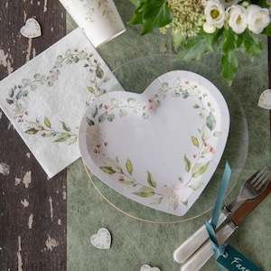 Piatti di carta con ghirlanda di cuori botanici x 10, piatti per feste di nozze floreali verdi, piatti per feste di tè pomeridiano, decorazioni per feste botaniche