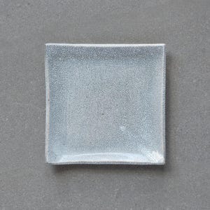 Assiette carrée Sabikairagi
