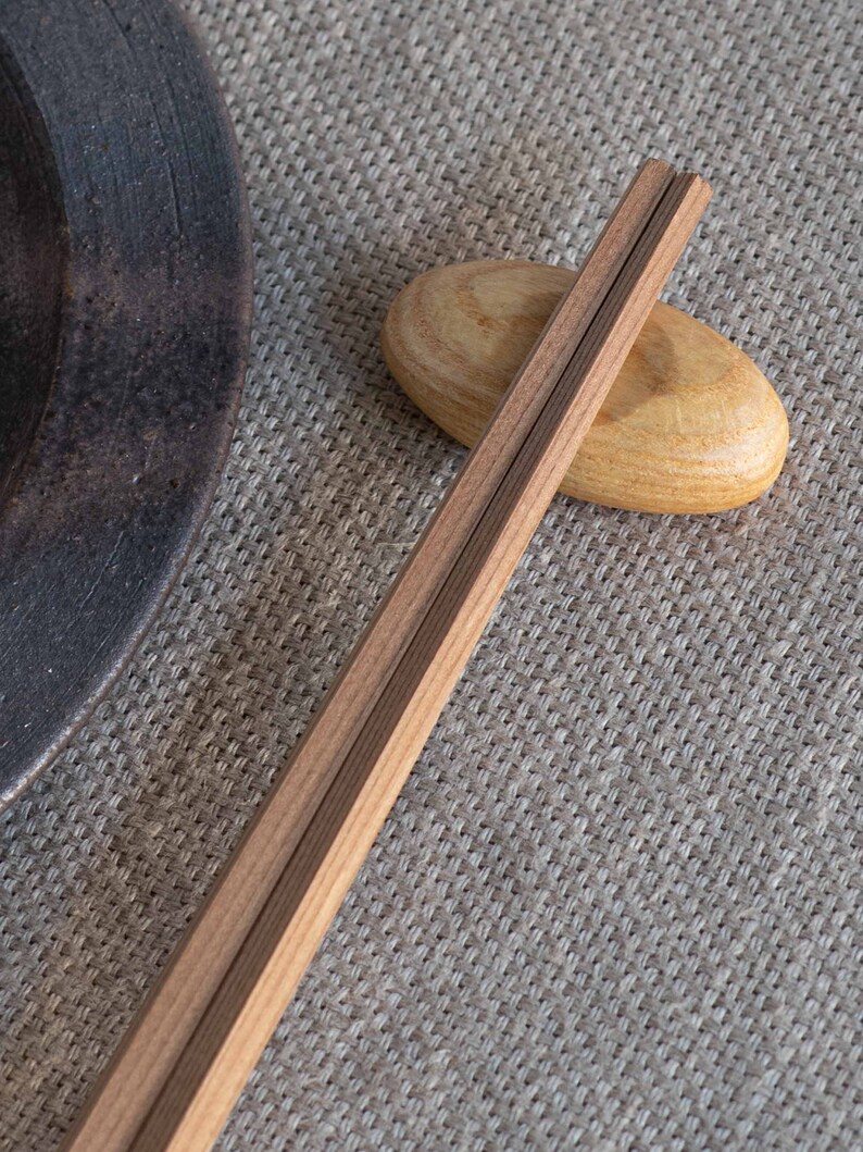 Mujo Store Wooden Chopstick Rest - Thumbnail 2