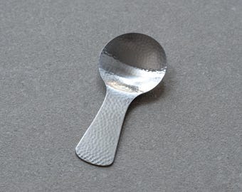 Cuchara de té martillada Nagomi