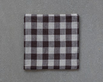 Checkered Linen Teapot Mat