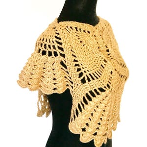 Poncho // Pullover Sweater // Ladies Sweater // Wrap // Shrug // Women // Gifts for Her // Cozy // Knitted Poncho // Elegant