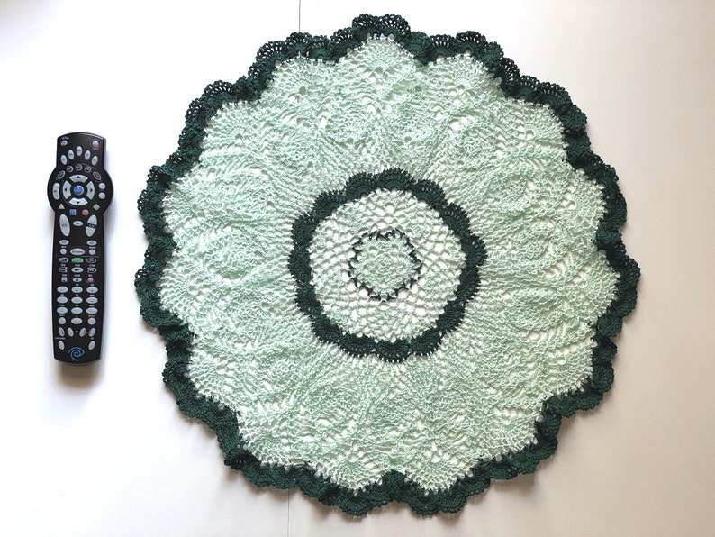 DIY Crochet Pattern / Pineapple Table Topper / Digital Pattern