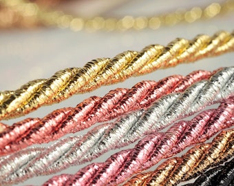 メタリックコード 5 mm (0.19") の太さのより糸のツイストコードロープ クリスマスツリーを飾るためのクリスマスコード