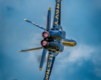 Blue Angels Precision – Stunning U.S. Navy Aviation Print