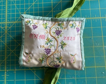 Digital Files to make your very own embroidered Houeswife (Husswif) - or an 18th century sewing kit! - Digital Files Only