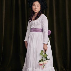 Motivo de bordado Chemise a la reine - Archivos de bordado a mano para hacer el motivo de la ramita en el vestido en el Musee de la Toile de Jouy