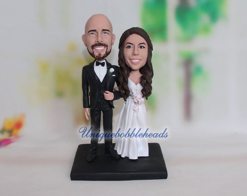 Custom Wedding Cake Topper: Bride and Groom Bobbleheads - Etsy
