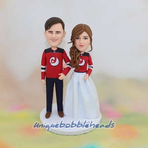 Customized wedding cake topper for wedding bobbleheads bride and groom cake topper gift for wedding