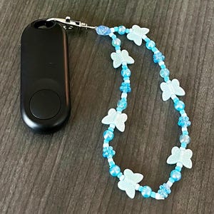 Blue Butterfly Beaded E-Reader Page Turner Bracelet: Kindle Accessory Wristlet