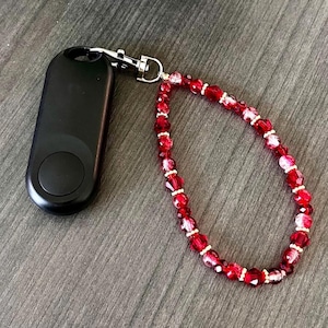 Red Jewel Beaded E-Reader Page Turner Bracelet: Kindle Accessory Wristlet