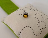 Busy Bee Wrist Pin Cushion