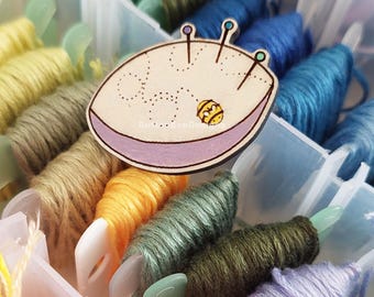 Handmade Busy Bee Pincushion Wooden Needle Minder