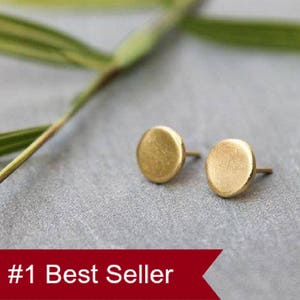 Minimalist Earrings, Round Earrings, Small Gold Stud Earrings, Gold Round Stud Earrings, Geometric Earrings, Circle Gold Studs, Nickel Free