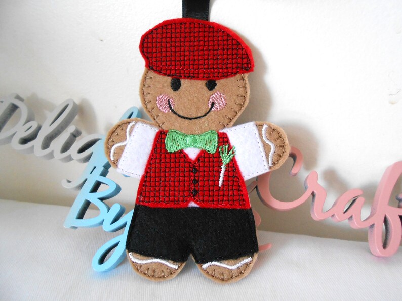 Welsh gingerbread boy and girl, welsh gifts for teachers, gingerbread man gifts, St Davids Day gift, patriotic decor hanging decoration Welsh boy