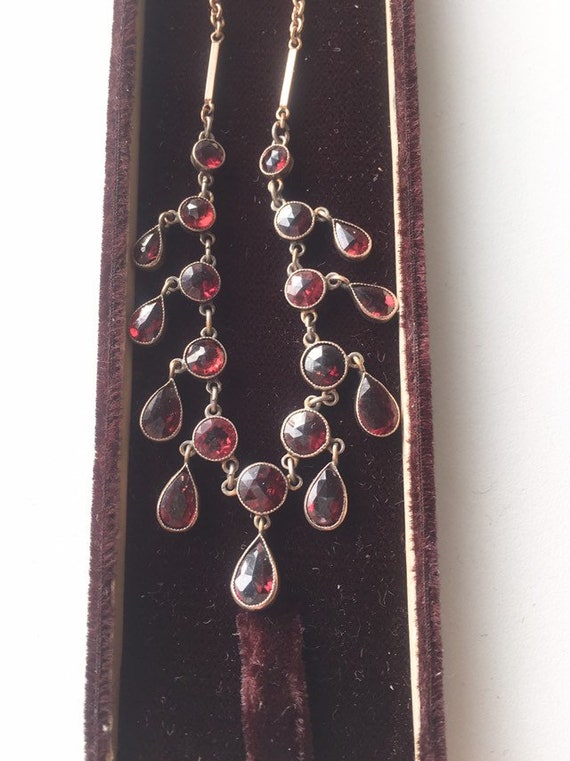 BOHEMIAN GARNET NECKLACE Victorian Garnet Antique