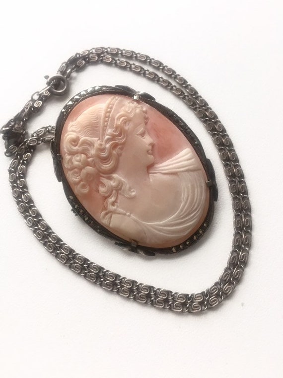 ANTIQUE CAMEO NECKLACE Sterling Cameo Necklace. An