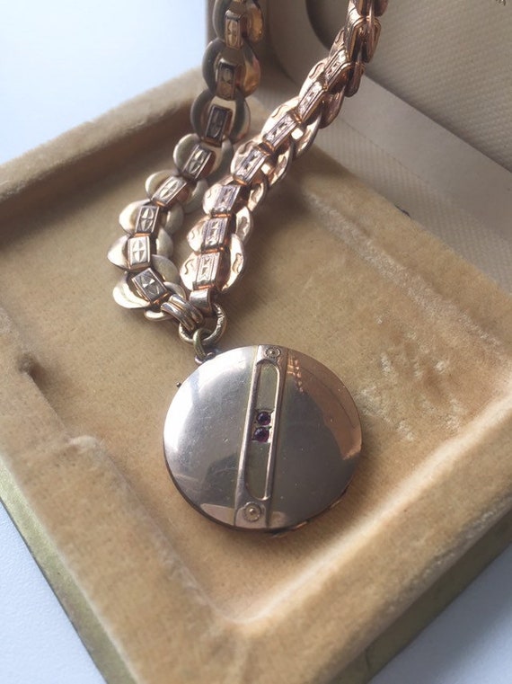 ANTIQUE NECKLCE Gold platet Antique Necklace. Anti