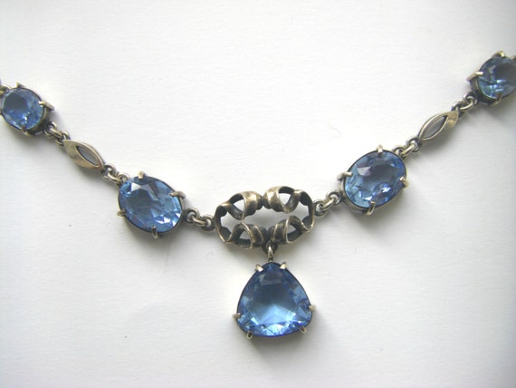 ART DECO NECKLACE Sterling Art Deco necklace. 1930