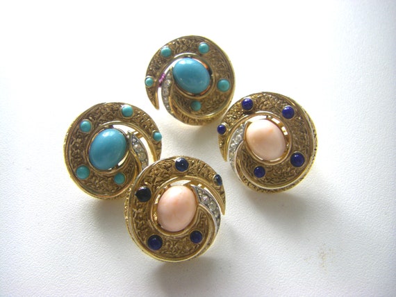 TRIFARI VINTAGE EARRINGS Vintage Trifari earrings.