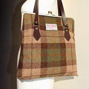 Harris Tweed Kisslock Handbag with Leather Handles