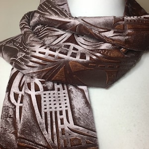 Smokey Gold Embossed Velvet Scarf with a Charles Rennie Mackintosh design