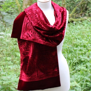 Deep Crimson Red Iridescent Velvet Celtic Spiral Embossed Wrap