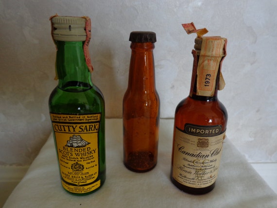 Flaschen Schnaps Sammler Flaschen Set von drei Vintage Miniatur (#2397)