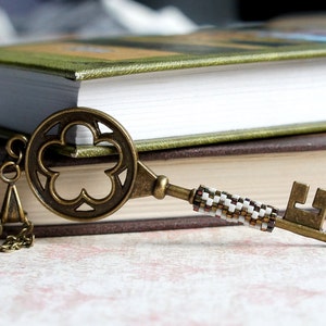 Large Bronze Skeleton Key Necklace, Antique Style Key Necklace, Bronze Seed Bead Necklace, Vintage Inspired Key Necklace, Rustic Style Key