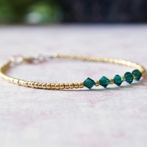 Emerald Green Swarovski Crystal Gold Seed Beads Bracelet, Beaded Stacking Bracelet, Simple Minimalist Bracelet, Delicate Layering Bracelet
