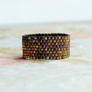Bronze Seed Bead Ring, Metallic Bronze Beaded Ring, Flexible Bead Woven Peyote Ring, Delica Hex Bead Ring, Wide Band Ring, Seed Bead Jewelry