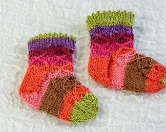 KNITTING PATTERN, Baby Sock Pattern,  Baby Girl Sock Pattern, Knitted Baby Girl Socks with Picot Edge, PDF , Cute Baby Sock Pattern