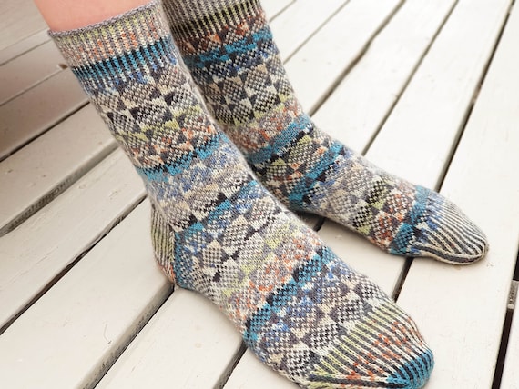 KNITTING PATTERN, Sock Knitting Pattern, Men's Socks Pattern, Fair Isle  Socks, Stranded Knitting Socks, Beginner's Fair Isle Socks, PDF - Etsy