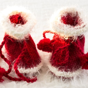 KNITTING PATTERN, Santa Booties, Winter Booties,  Pompom Ties , Fluffy Trim, Retro Baby, Booties Pattern, PDF, Knit Bootees Pattern