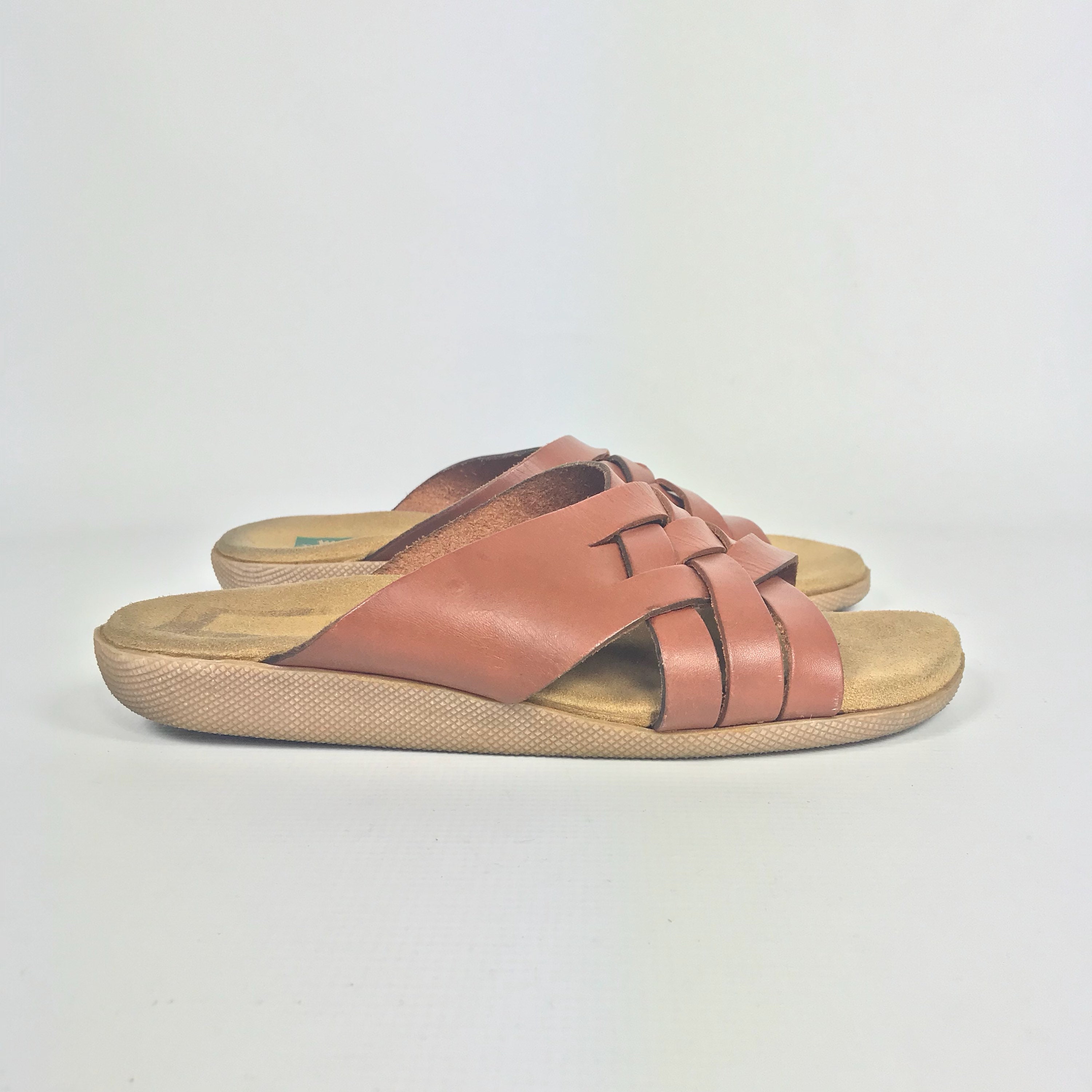 wide width jelly sandals