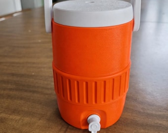 Cooler-Themed 12oz Canned Beverage Holders
