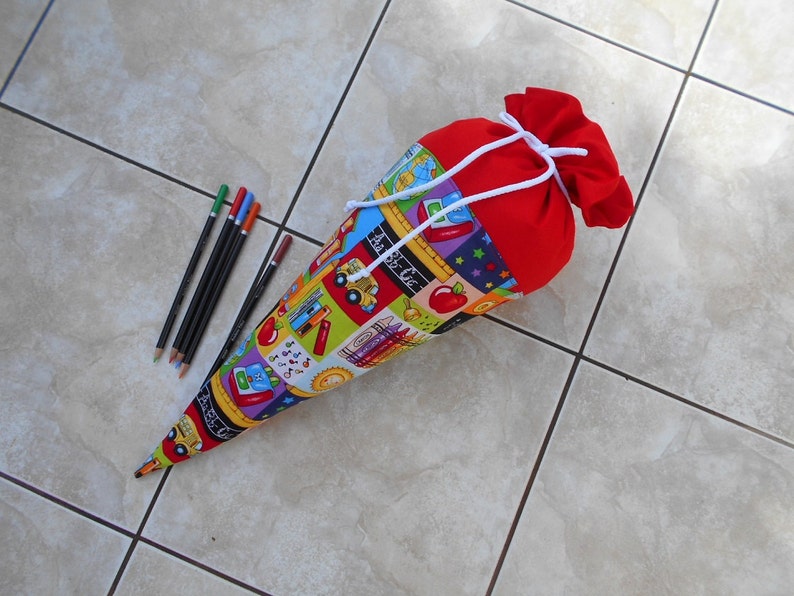 Back to school schult\u00fcte kinder cone