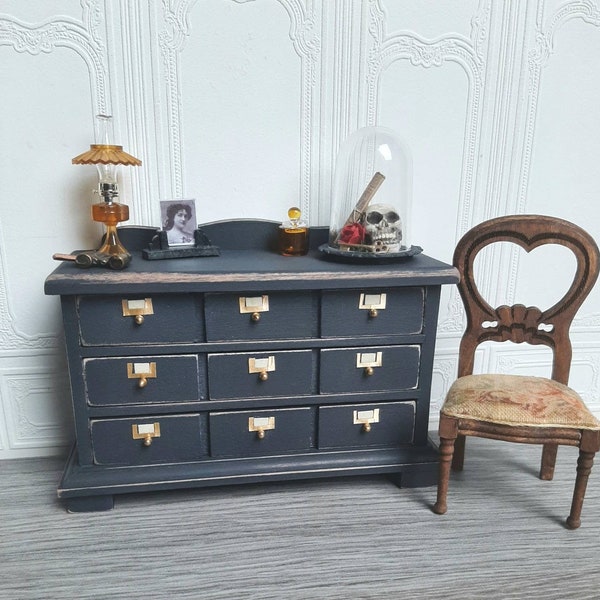 Dolls House Miniature Chest of Drawers