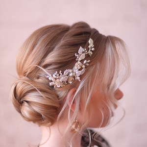 Elizabeth gold bridal Clip (Crocodile Clip), handmade with love