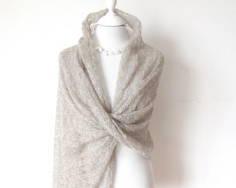 Stola taupe gold aus Alpaka und Mohair, gestricktes Tuch mit Lurex, Umschlagtuchtuch Wrap für Jubiläum, eleganter Damen Schal,