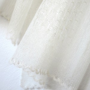 Zarter Brautschal ivory, Hochzeit Stola aus Mohair Bild 2