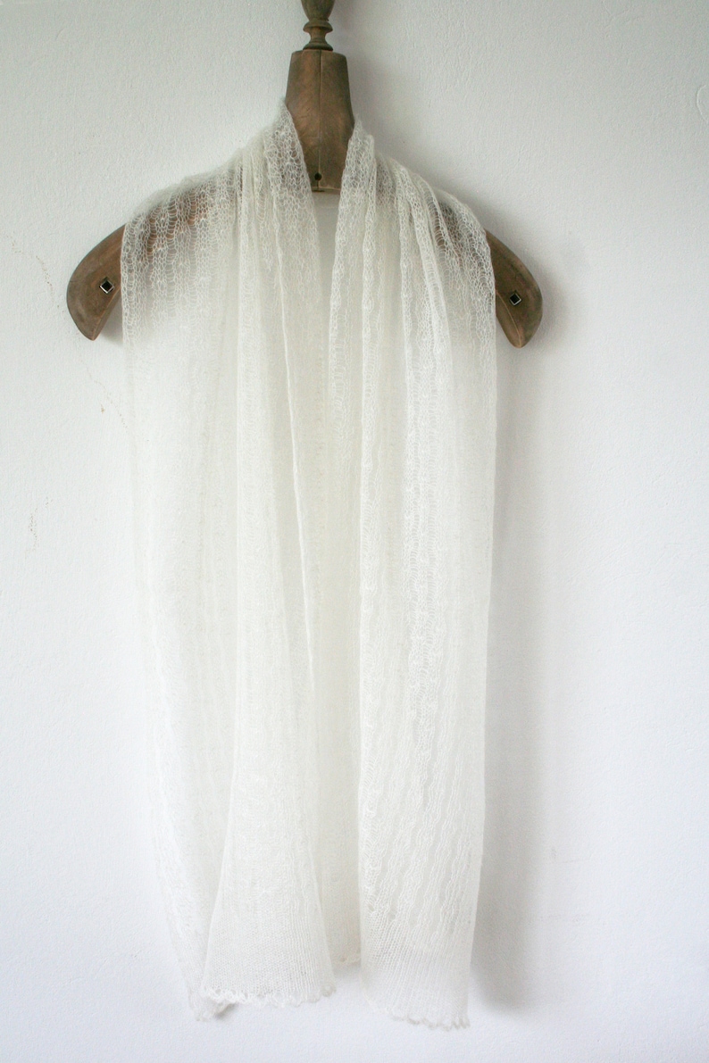 Zarter Brautschal ivory, Hochzeit Stola aus Mohair Bild 7