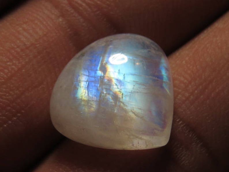 Size 15x15 mm Heart Shape Cabochon Good Quality Amazing Flashy Fire weight 11.95 crt Rainbow Moonstone