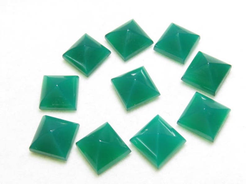 Square Shape Cabochon size 10x10 mm Green Onyx Pyramid Cut 10 pcs