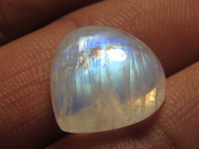 Size 15x15 mm Heart Shape Cabochon Good Quality Amazing Flashy Fire weight 11.95 crt Rainbow Moonstone