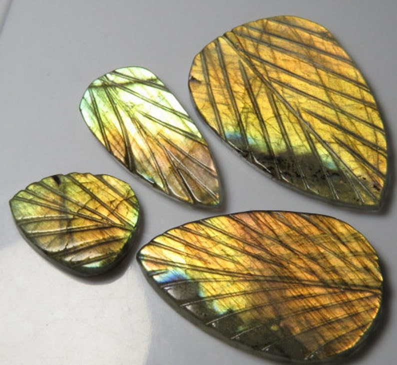 4pcs LABRADORITE High Quality Size 16x21-27x40 mm Both Side Carving Leafs Leaf Shape Amazing Flashy Fire